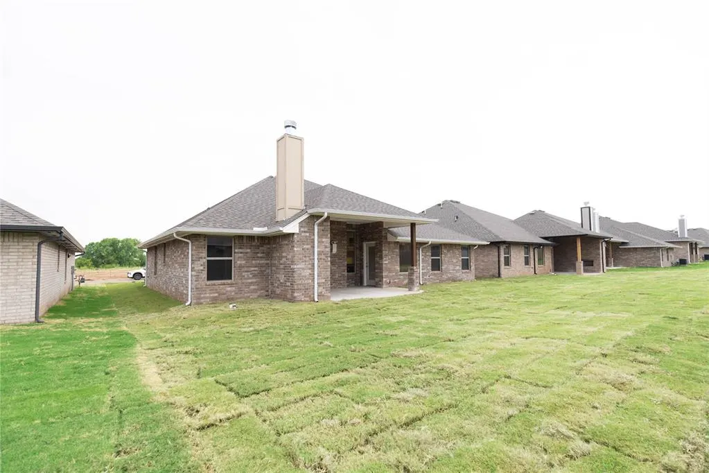 Photo 31 — 9312 NW 119th Street, Yukon, OK 73099