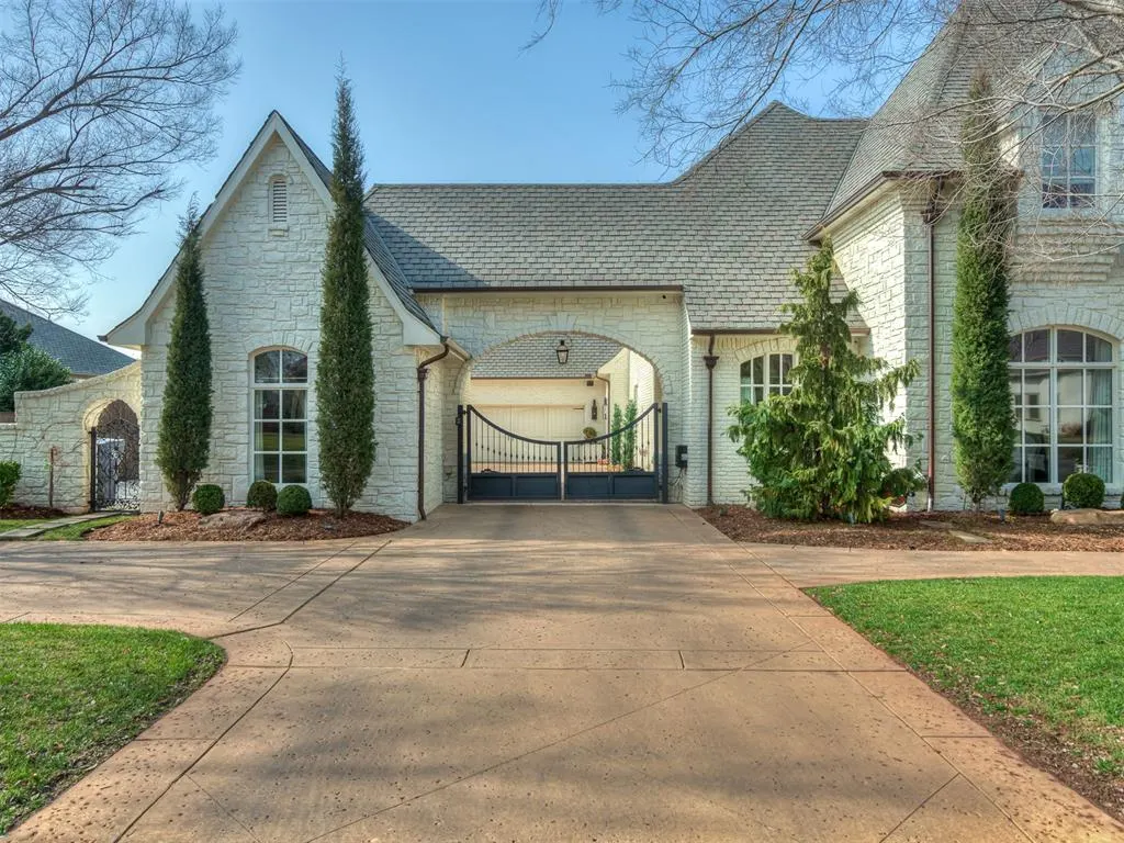 Photo 2 — 14901 Aurea Lane, Oklahoma City, OK 73142