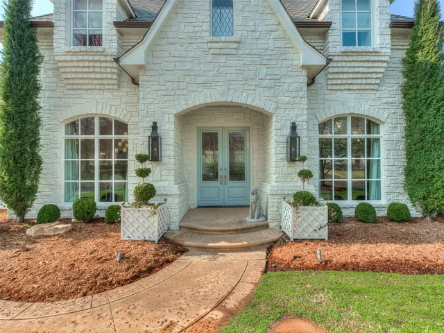 Photo 3 — 14901 Aurea Lane, Oklahoma City, OK 73142
