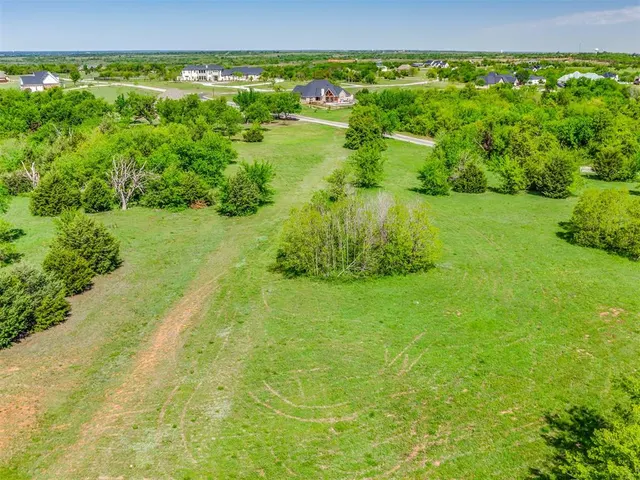 Photo 4 — 2450 Estates Drive, Goldsby, OK 73093