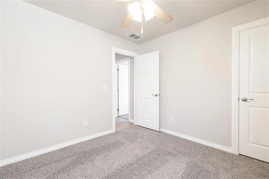 Photo 18 — 9208 NW 119th Street, Yukon, OK 73099
