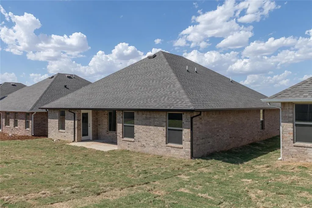 Photo 25 — 9208 NW 119th Street, Yukon, OK 73099