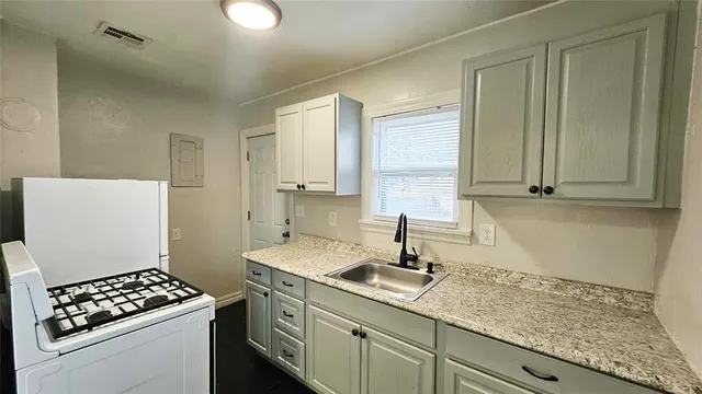 Photo 8 — 3817 Key Place, Oklahoma City, OK 73112