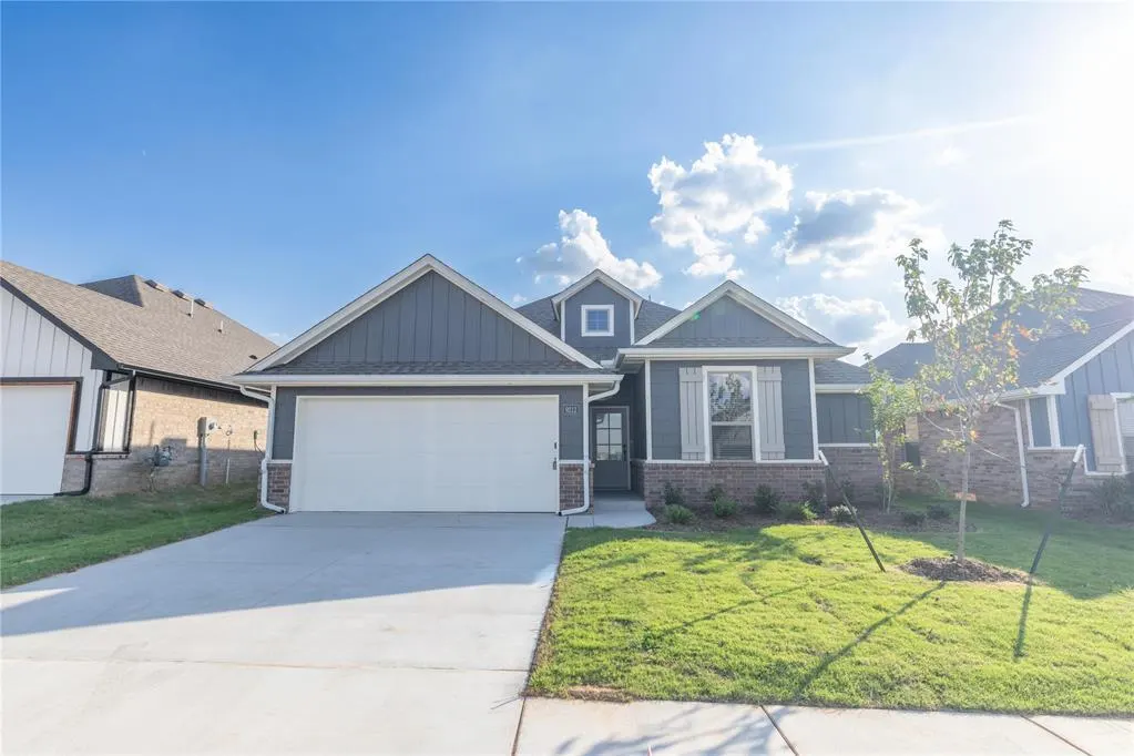 Photo 2 — 9212 NW 119th Street, Yukon, OK 73099