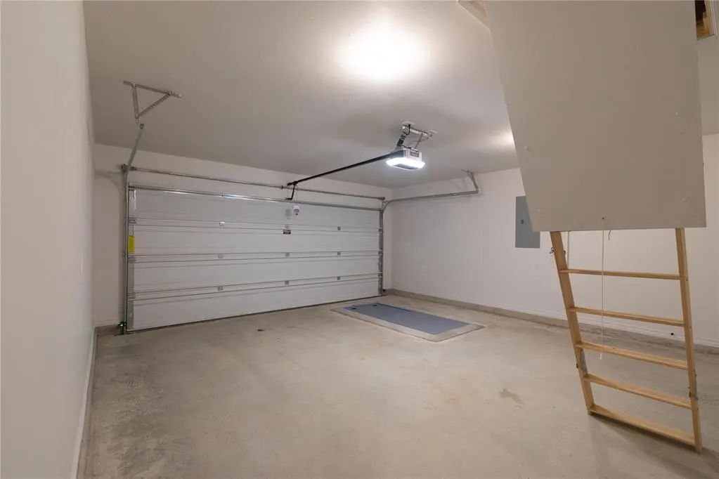 Photo 24 — 9212 NW 119th Street, Yukon, OK 73099