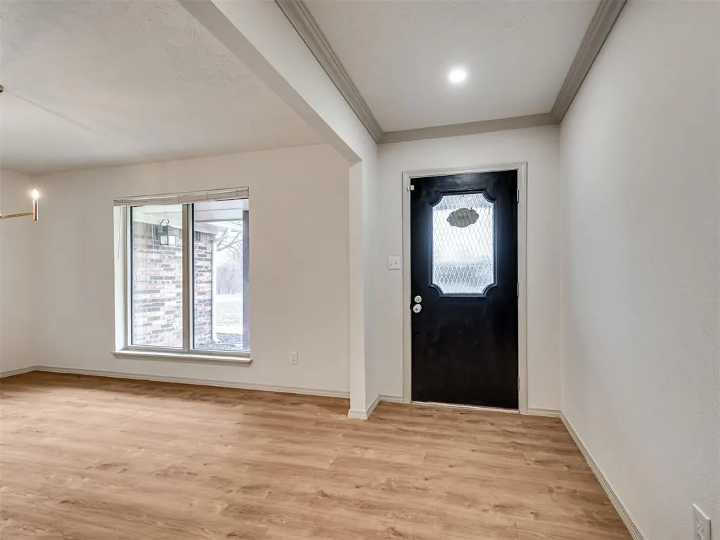 Photo 6 — 16 Orlando Drive, Shawnee, OK 74804