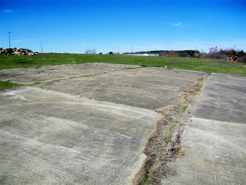 Front exterior — E Washington Street Lot 2, Idabel, OK 74745