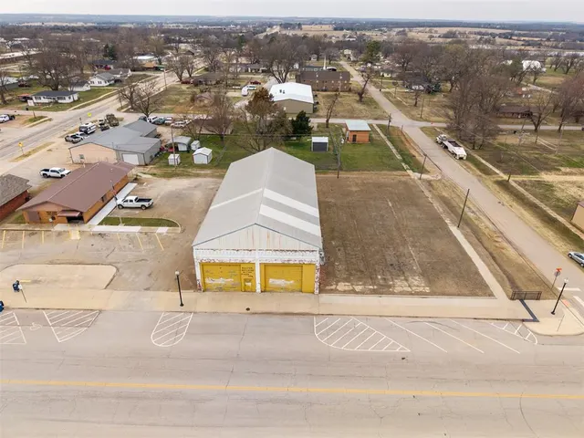 Photo 6 — 803 S Main Street, Paden, OK 74860