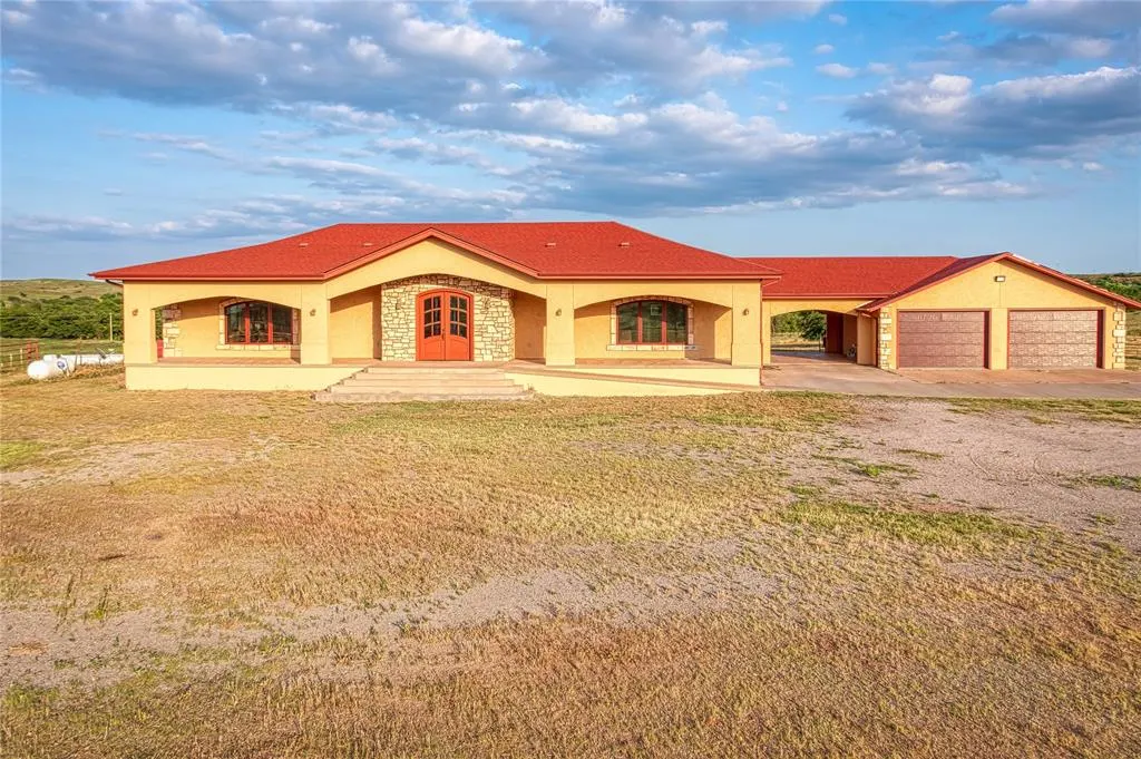 Front exterior — 18602 E 980 Road, Cheyenne, OK 73628
