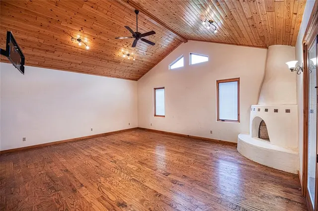 Photo 2 — 18602 E 980 Road, Cheyenne, OK 73628