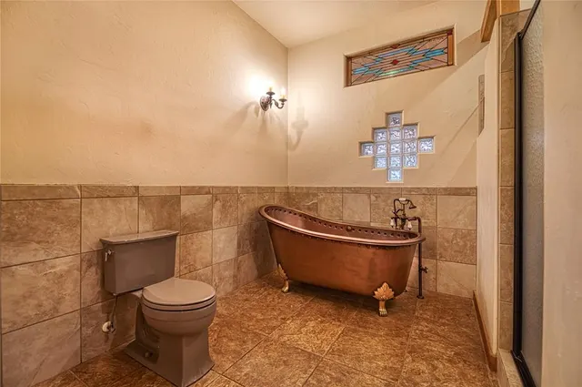 Photo 5 — 18602 E 980 Road, Cheyenne, OK 73628