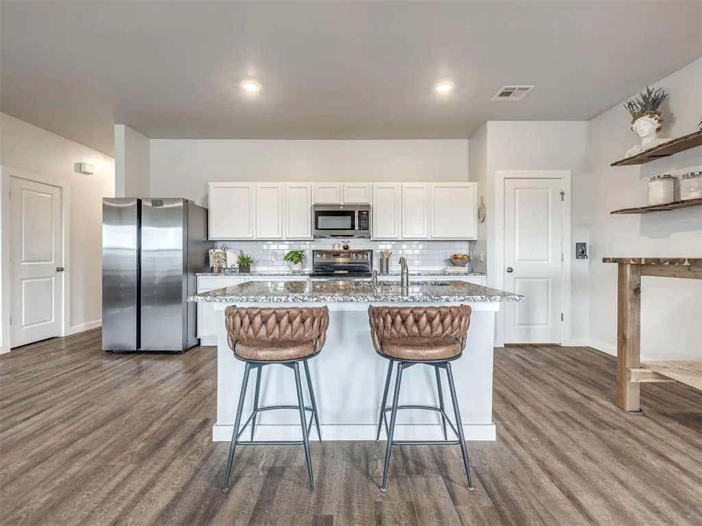 Photo 10 — 384 Evergreen Way, Guthrie, OK 73044