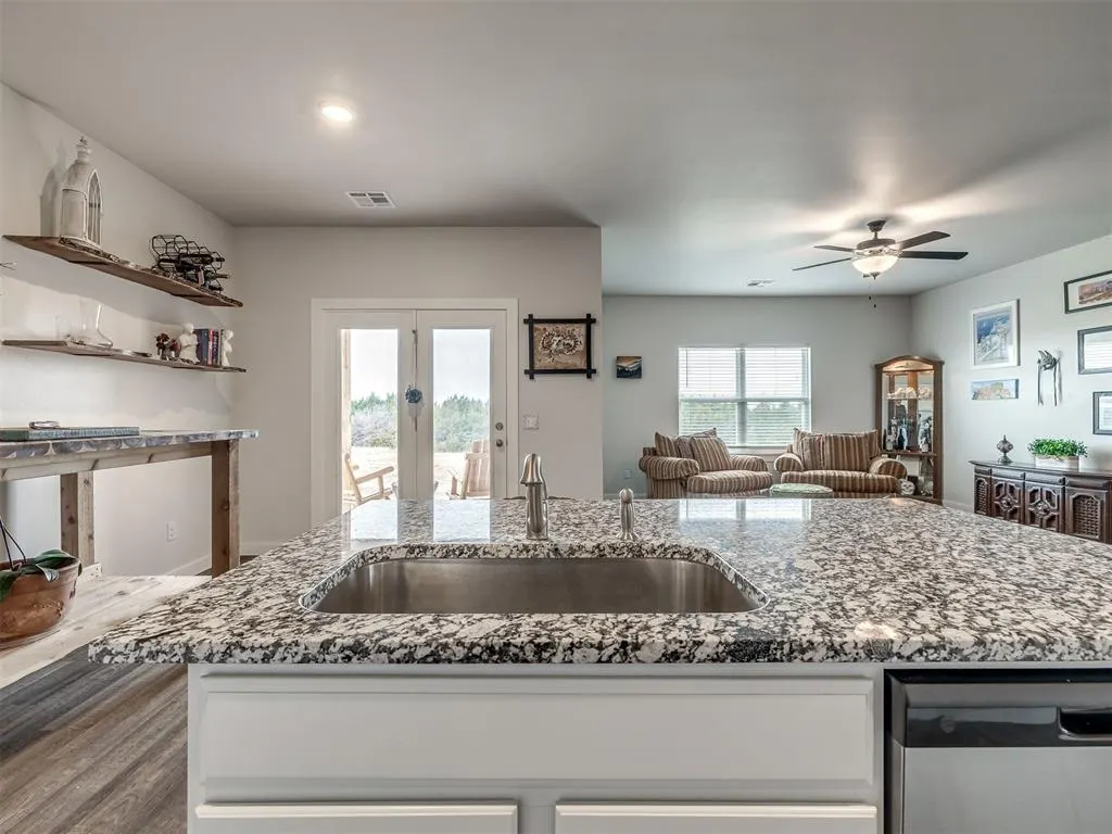 Photo 12 — 384 Evergreen Way, Guthrie, OK 73044