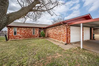 Sold home at 1301 Heather Lane