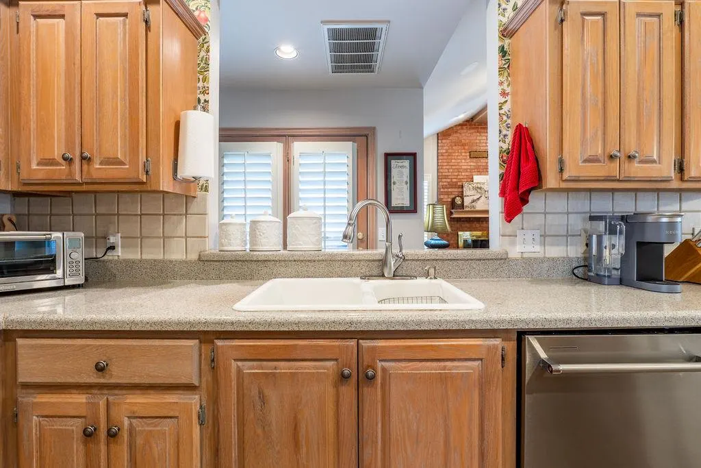Photo 15 — 9 Castle Creek Place, Shawnee, OK 74804