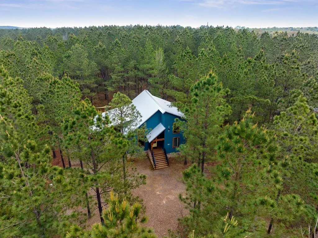 Photo 2 — 116 Hickory Ridge Road, Broken Bow, OK 74728