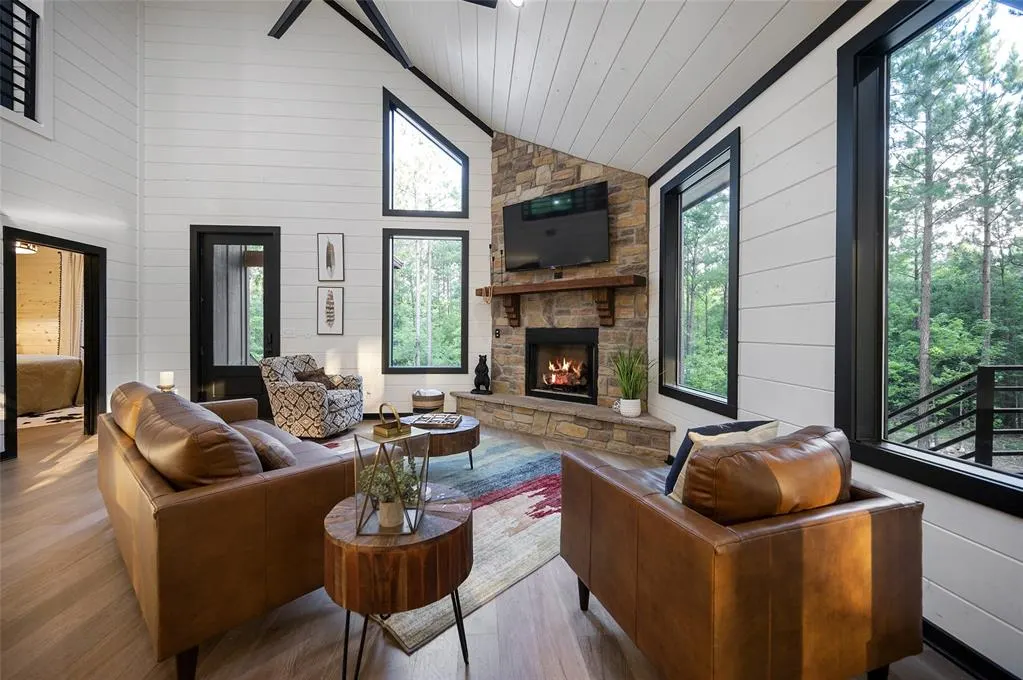 Photo 5 — 116 Hickory Ridge Road, Broken Bow, OK 74728