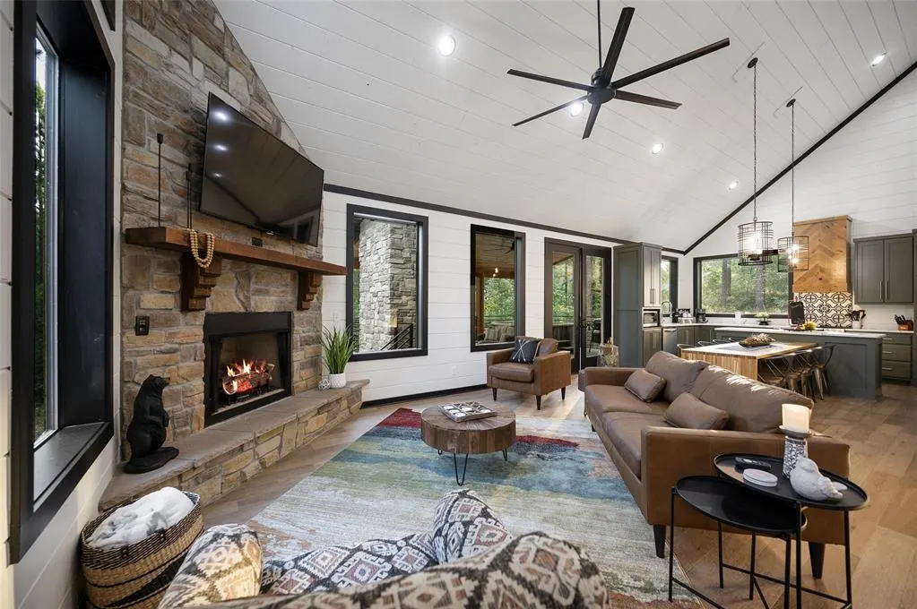Photo 8 — 116 Hickory Ridge Road, Broken Bow, OK 74728
