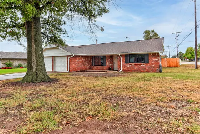 Photo 2 — 3100 N Divis Avenue, Bethany, OK 73008