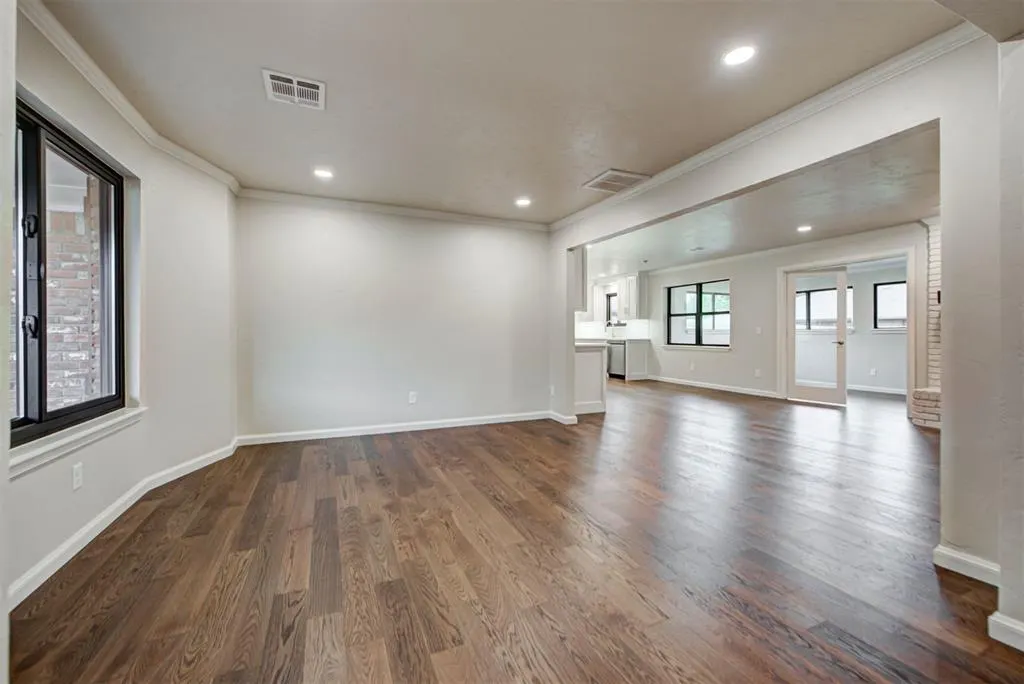 Photo 5 — 3100 N Divis Avenue, Bethany, OK 73008