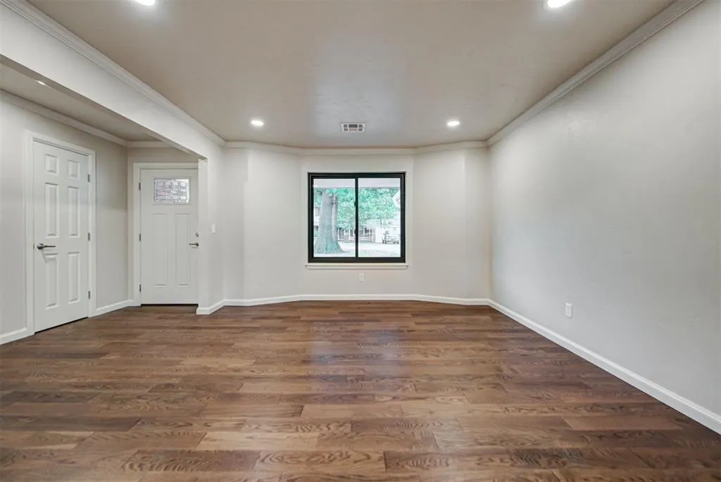 Photo 6 — 3100 N Divis Avenue, Bethany, OK 73008