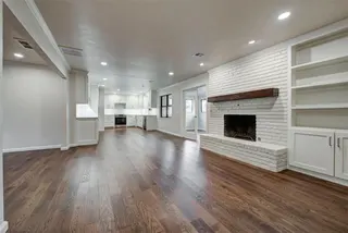 Sold home at 3100 N Divis Avenue