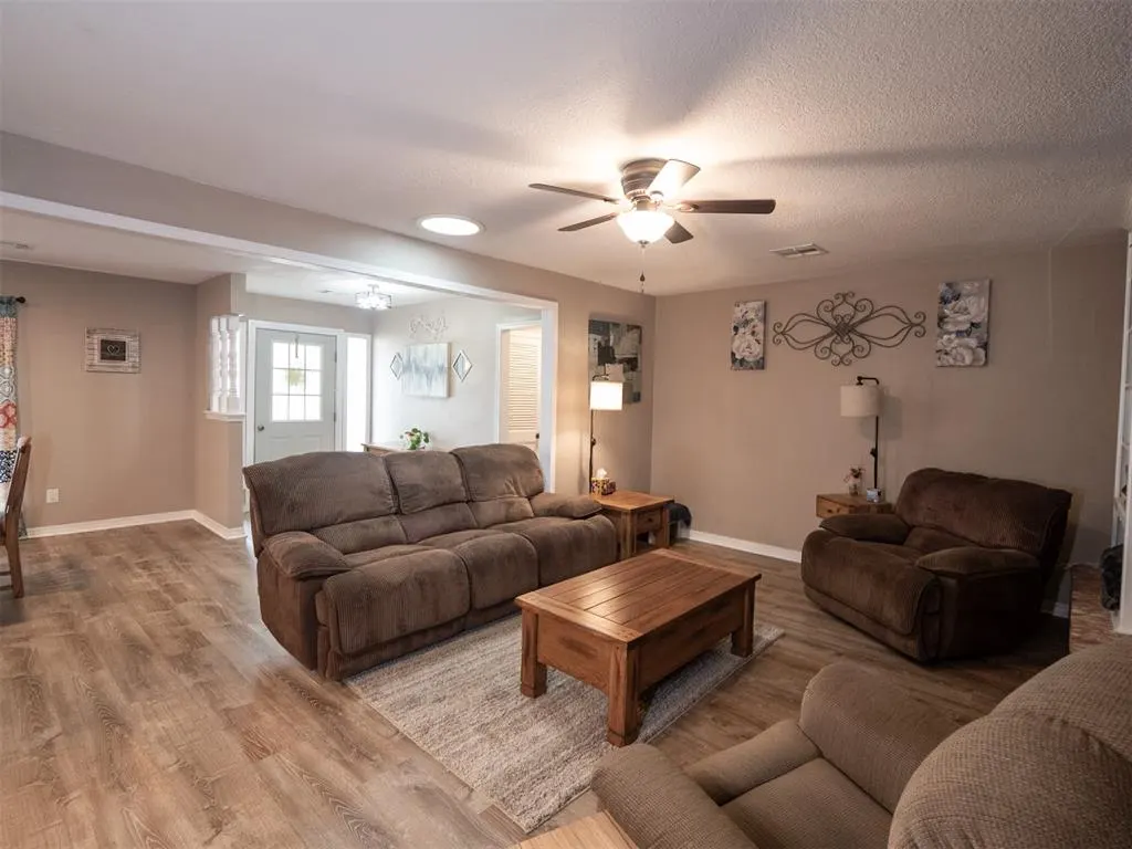 Photo 9 — 1313 Glenwood Drive, Prague, OK 74864