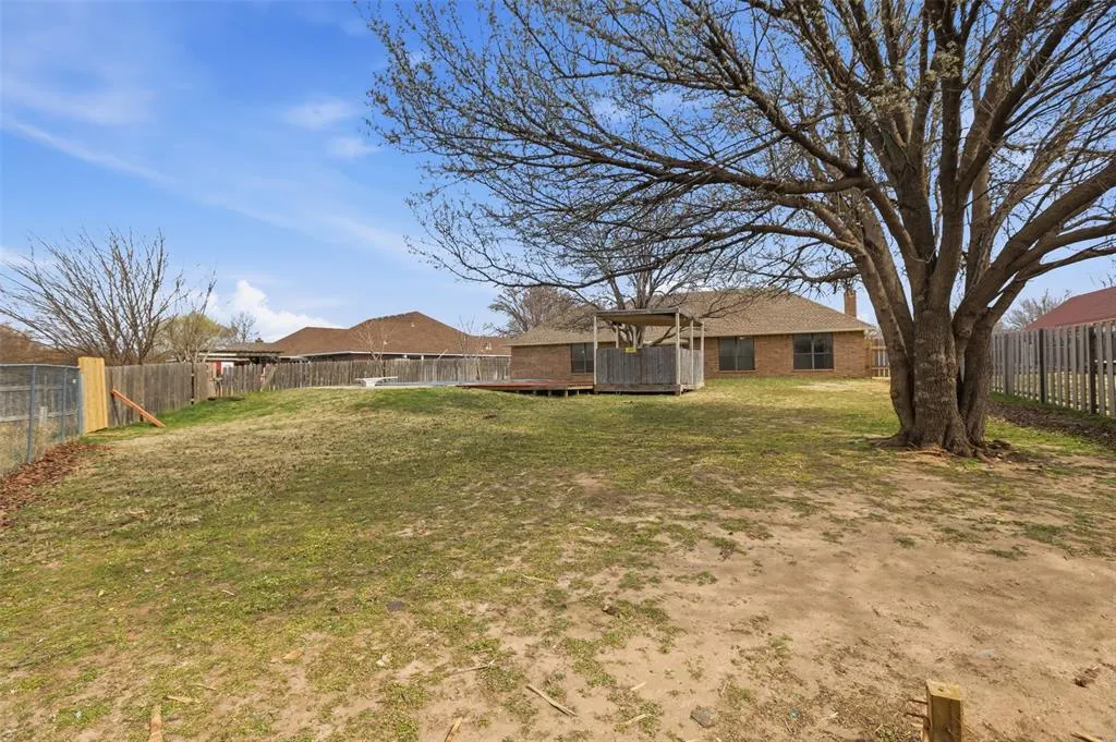 Photo 43 — 1706 Constitution Avenue, Enid, OK 73703