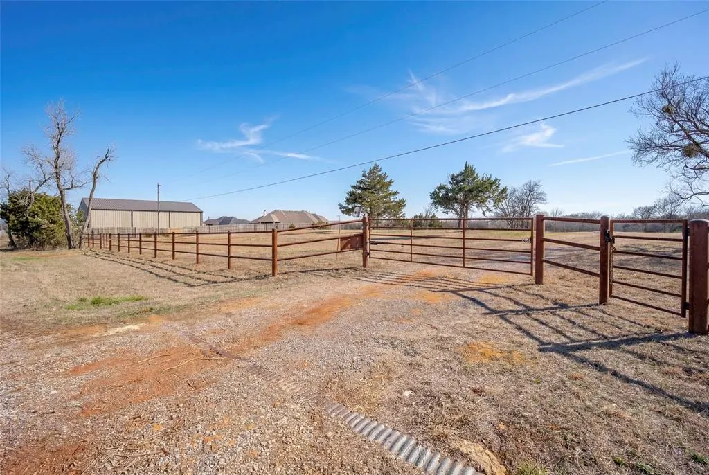 Photo 16 — 3941 Catfish Drive, Newalla, OK 74857