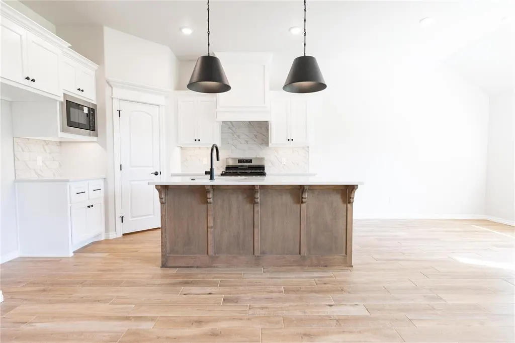Photo 4 — 9216 NW 119th Street, Yukon, OK 73099