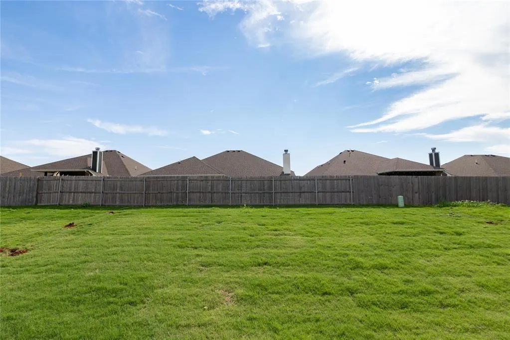 Photo 36 — 9216 NW 119th Street, Yukon, OK 73099