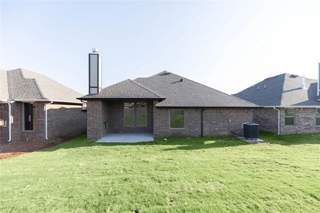 Photo 28 — 9220 NW 119th Street, Yukon, OK 73099