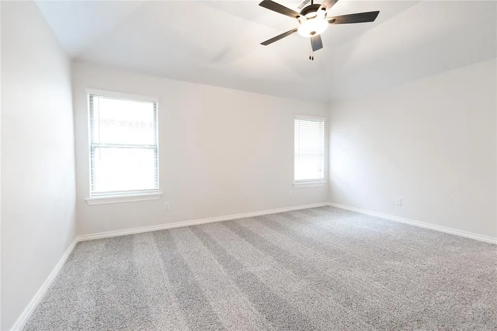 Photo 12 — 9220 NW 119th Street, Yukon, OK 73099