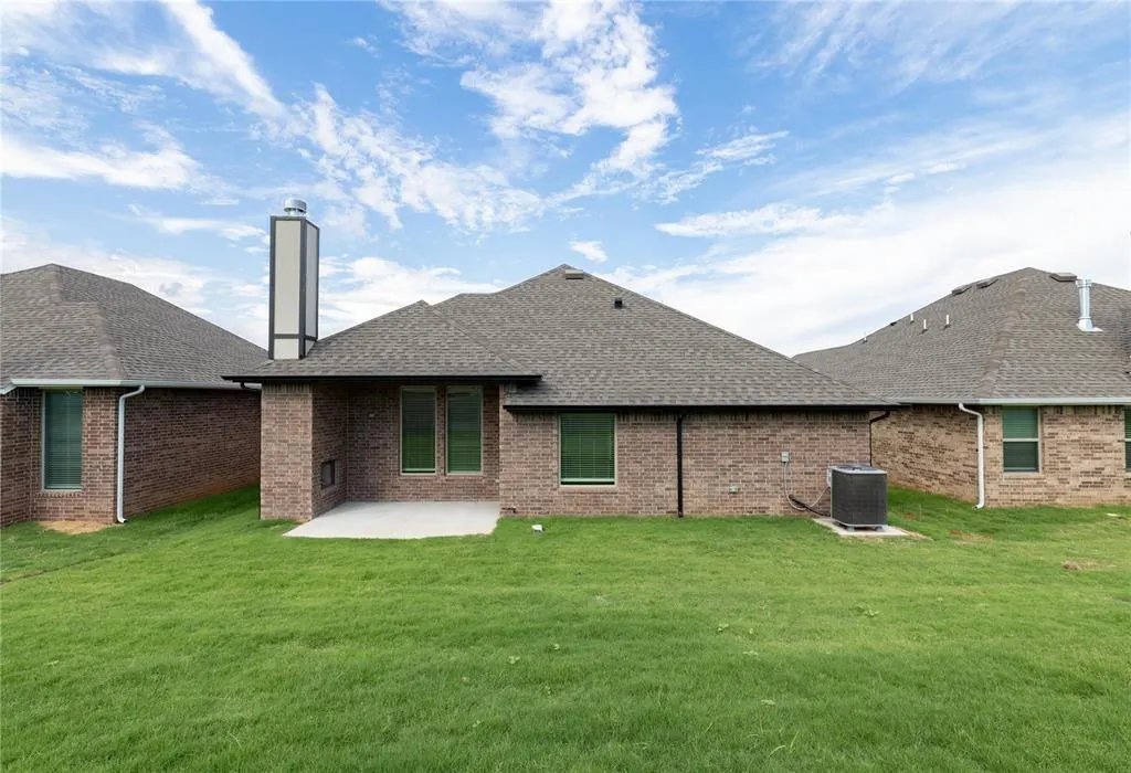 Photo 31 — 9220 NW 119th Street, Yukon, OK 73099