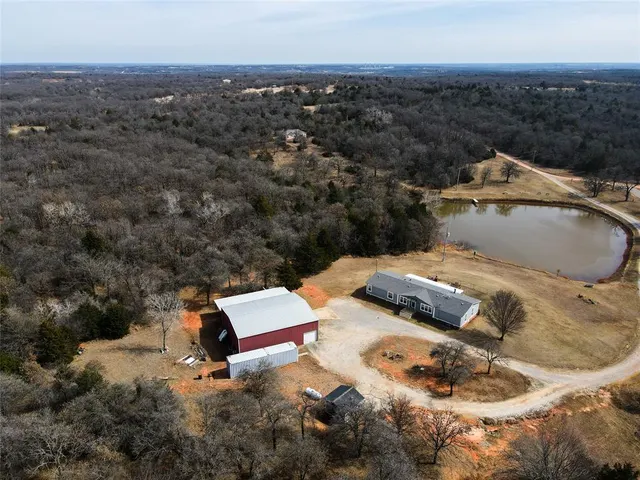 Photo 3 — 22901 N Henney Road, Luther, OK 73054