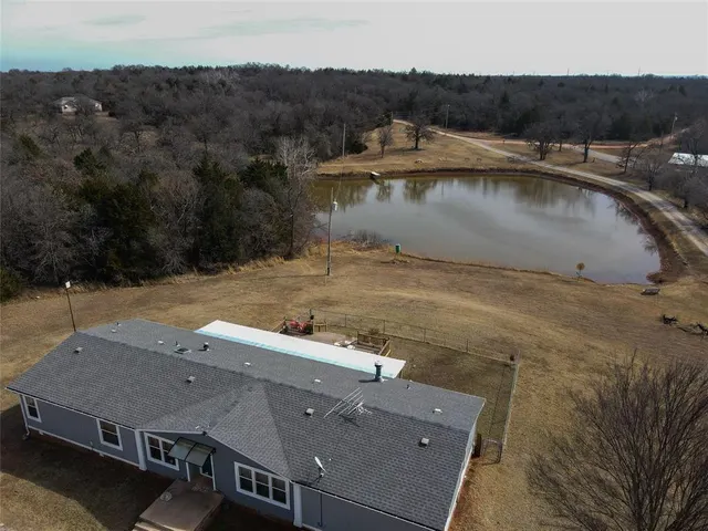 Photo 5 — 22901 N Henney Road, Luther, OK 73054