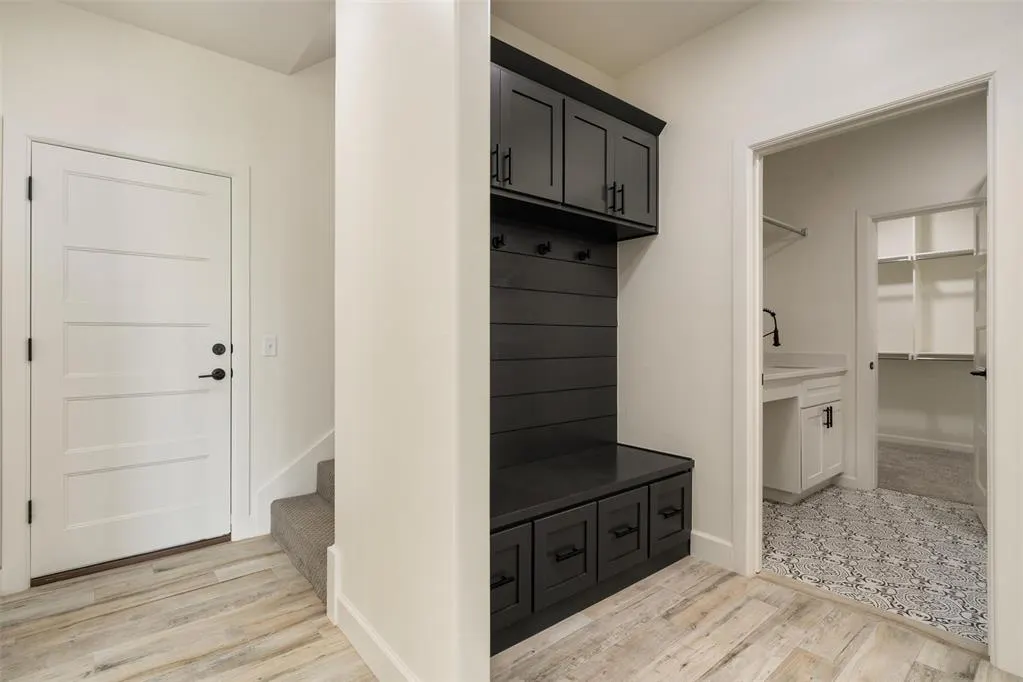 Photo 21 — 10140 Oakwood Drive, Edmond, OK 73025