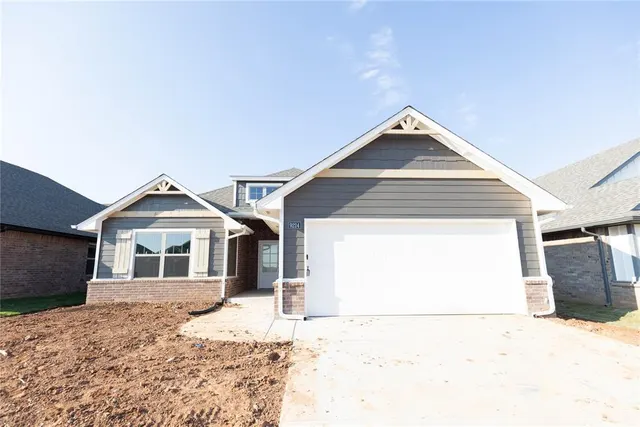 Photo 2 — 9224 NW 119th Street, Yukon, OK 73099