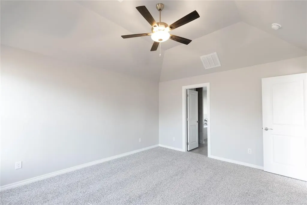 Photo 10 — 9224 NW 119th Street, Yukon, OK 73099