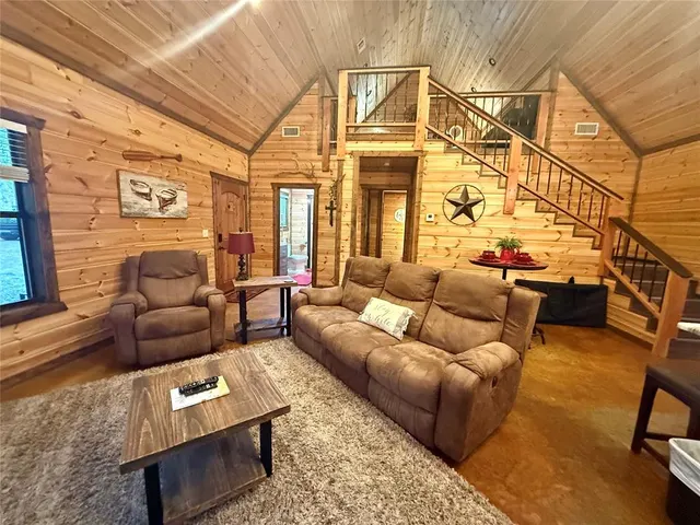 Photo 3 — 8 Valor Court, Broken Bow, OK 74728