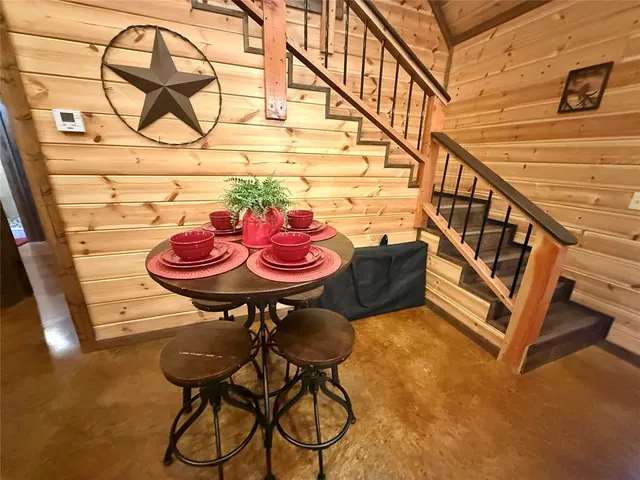 Photo 6 — 8 Valor Court, Broken Bow, OK 74728