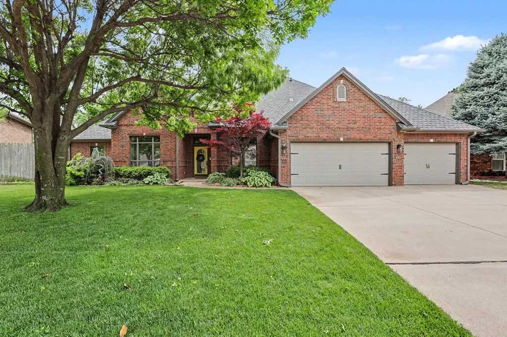 Photo 3 — 12217 Long Lake Boulevard, Oklahoma City, OK 73170