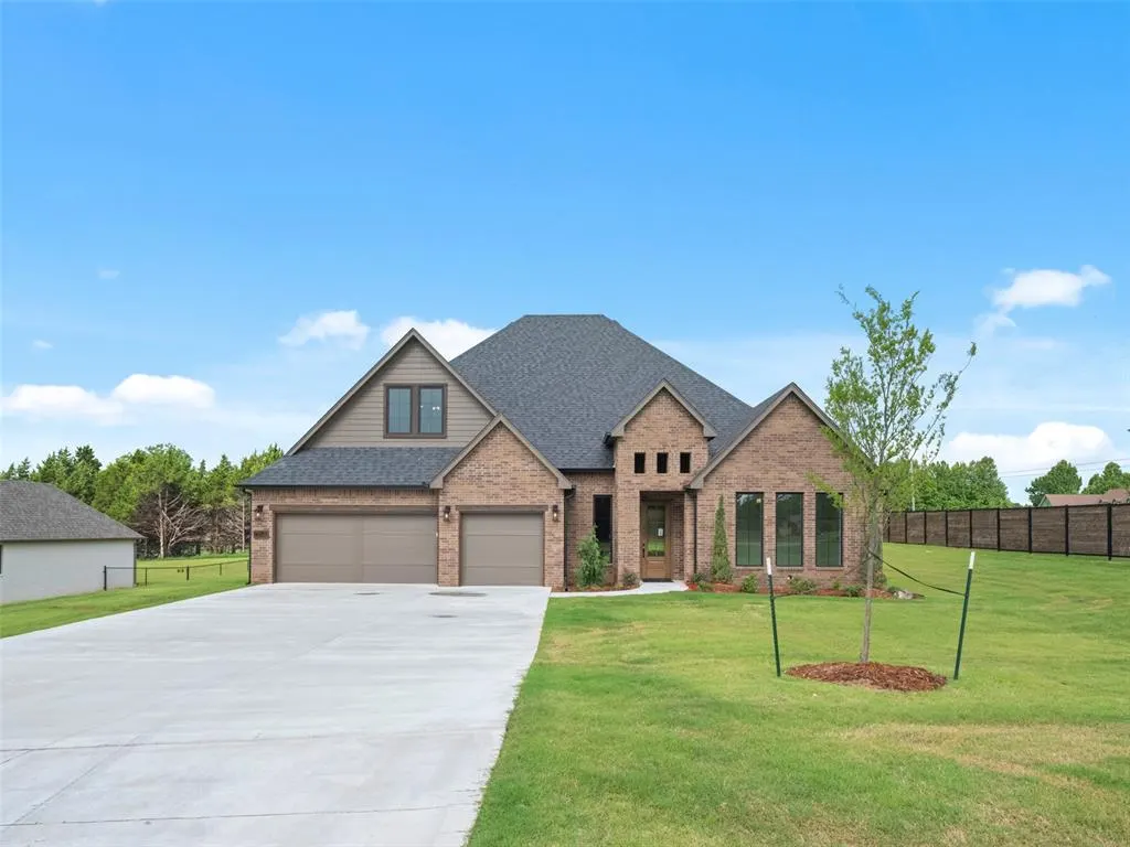 Front exterior — 9001 Prairie Farms Drive, Mustang, OK 73064