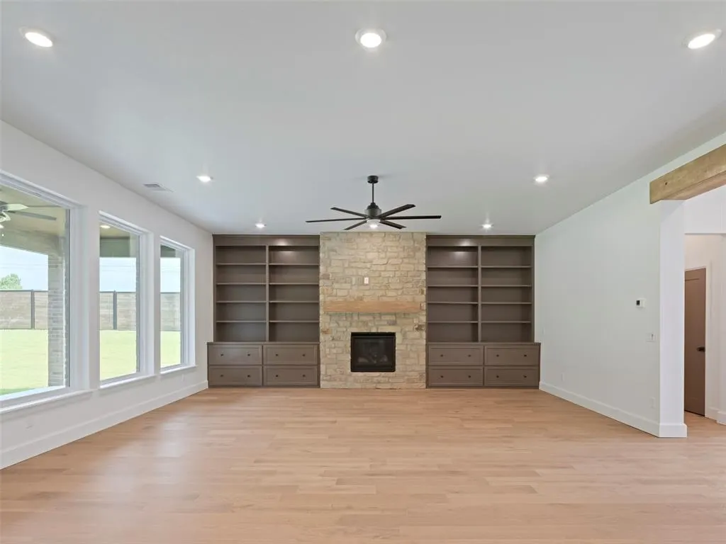 Photo 17 — 9001 Prairie Farms Drive, Mustang, OK 73064