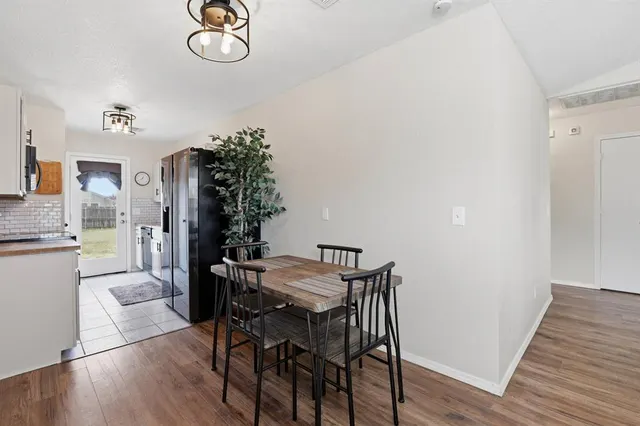 Photo 7 — 15501 Lilly Garden Lane, Oklahoma City, OK 73170