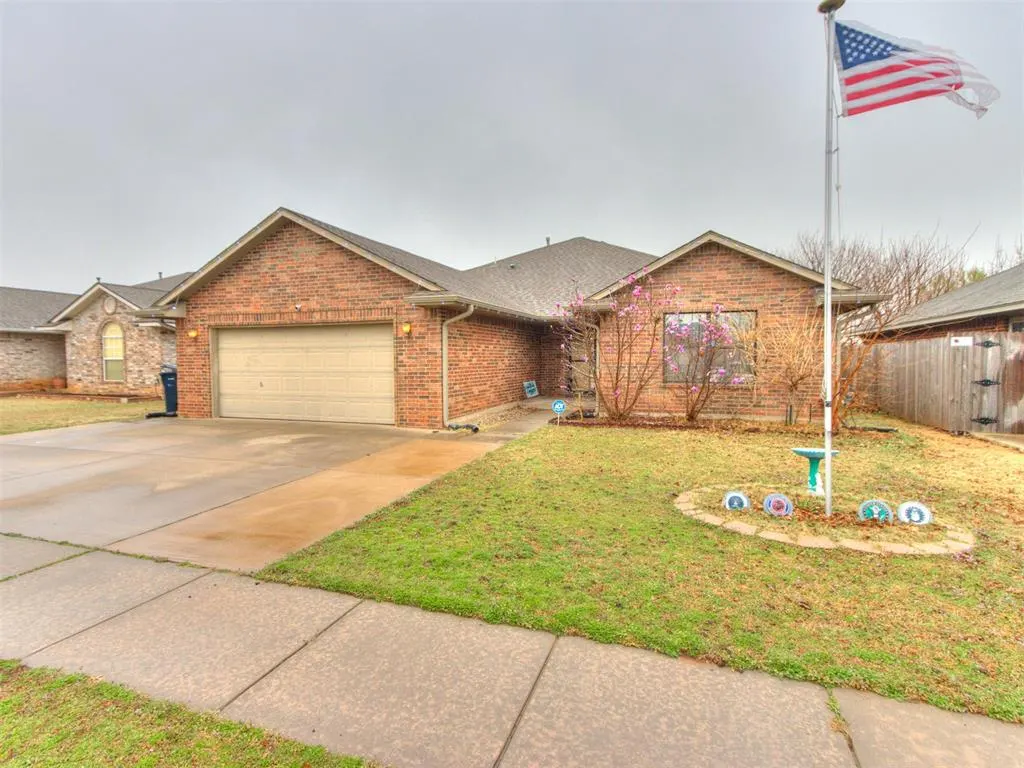 Photo 3 — 4204 Thorn Burn Place, Oklahoma City, OK 73179