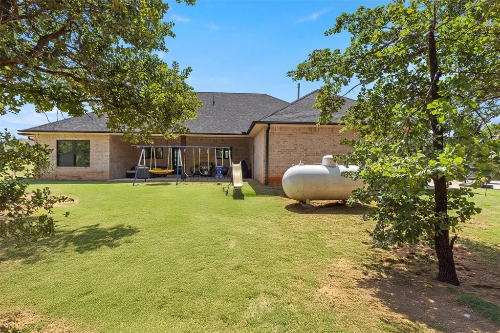 Photo 27 — 1074 Fawn Meadow Drive, Blanchard, OK 73010