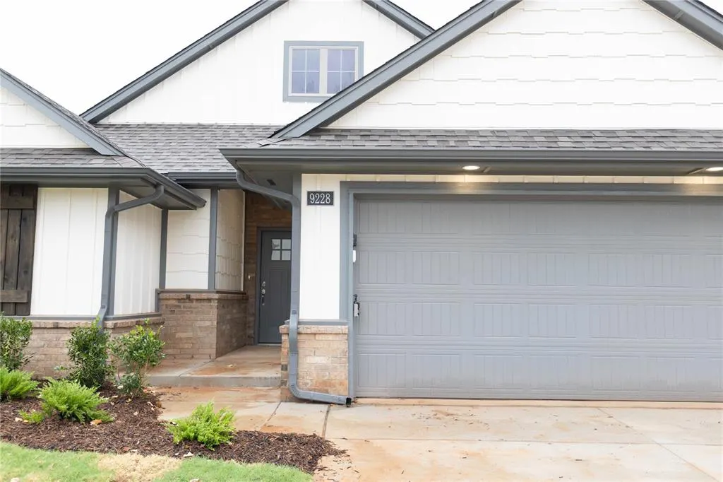Photo 24 — 9228 NW 119th Street, Yukon, OK 73099