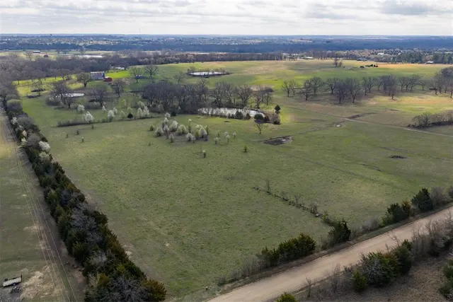 Photo 3 — 3740 Road Road, Okemah, OK 74859
