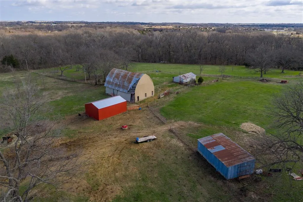 Photo 6 — 3740 Road Road, Okemah, OK 74859